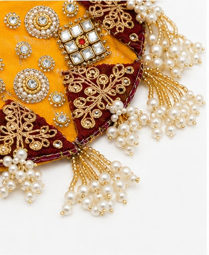BH 111 Kesariya Shringar Poshak (केसरिया श्रृंगार पोशाक)